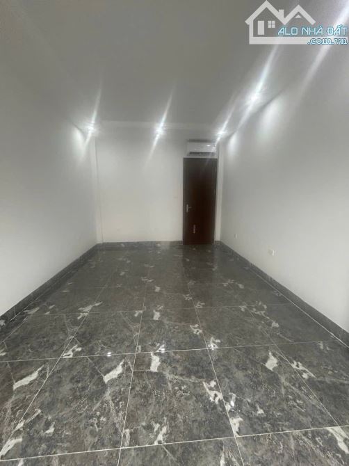 (THANG MÁY) Bán nhà phân lô Nguyễn Chí Thanh 51mx5T Otô tránh vỉa hè KDVP sổ vuông 16.2 tỷ - 4