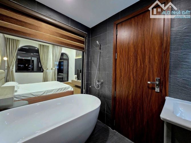 🎉🎉🌹🌹🌹 NHÀ 3 TẦNG KIẾN TRÚC HIỆN ĐẠI QUẬN SƠN TRÀ CÓ HỒ BƠI XỊN XÒ. - 4