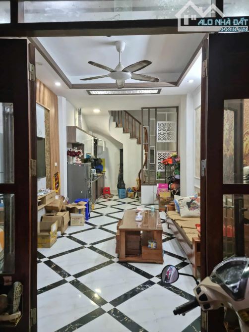 SIÊU PHẨM SIÊU ĐẸP 6,6 TỶ 32m 5 TẦNG MT 3,4m FULL NỘI THẤT Ô TÔ ĐỖ AN DƯƠNG VƯƠNG TÂY HỒ. - 4