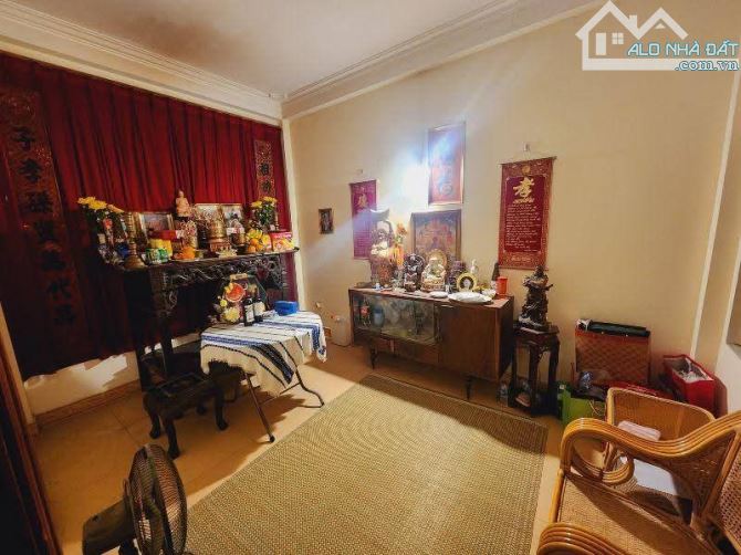 Hot hiếm Chùa Láng 50m2, gần phố, phân lô ô tô, KD, thoáng truớc sau, MT rộng 4.6m - 4