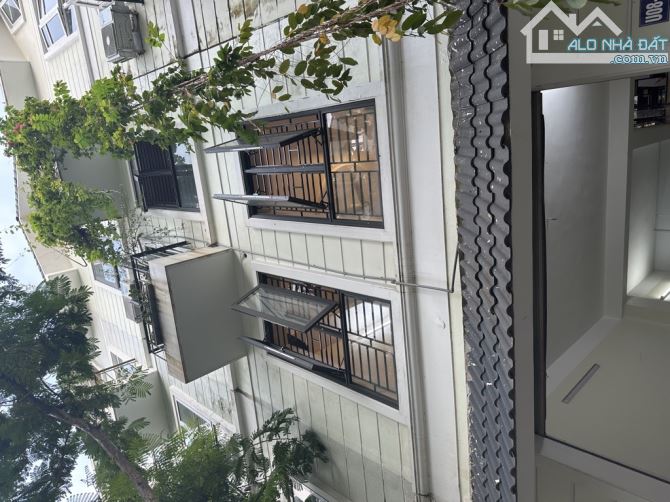 🏡 NHÀ ĐẸP KĐT VĂN QUÁN – 70M² – 4 TẦNG – MẶT TIỀN 4.2M - 4