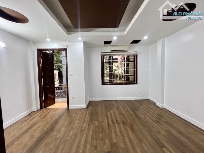 Bán nhà Phố Đội Cấn, Ba Đình, 30m , 5 Tầng, Mt 5m , 7.25 Tỷ - 4