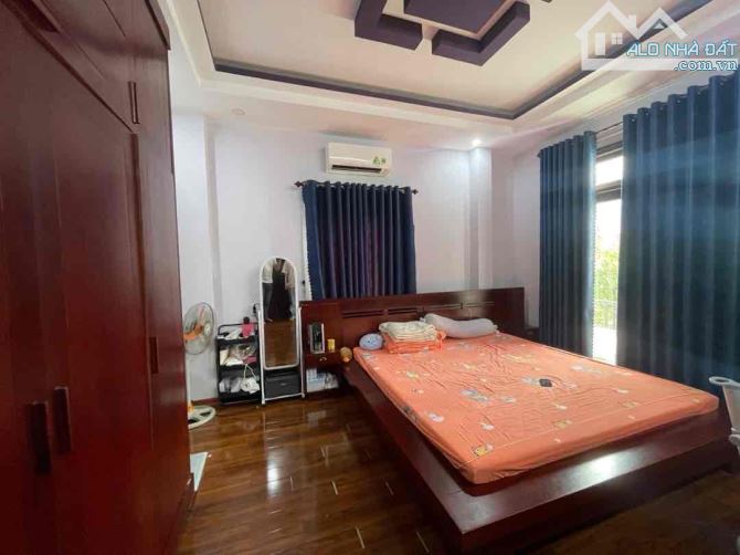 Gần Sông - Gần Biển ! BIỆT THỰ 3 Tầng - Đất 157m2 ngay KDT Nam Việt Á - Đà Nẵng nhỉnh 11.x - 4