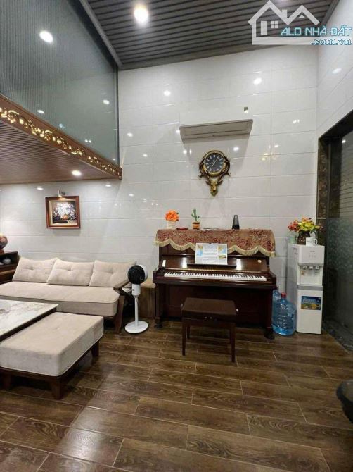 Phân lô Hoàng Cầu, Ngõ thông, Ô tô đỗ cửa, Ở sướng. 42m2x4t, MT 5m. Chỉ 13.4 tỷ! - 4