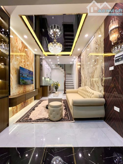 BÁN NHÀ DÒNG TIỀN – 9 PHÒNG KHÉP KÍN – TRUNG TÂM NHÂN HÒA, NHÂN CHÍNH – 60M² – 5 TẦNG – - 4