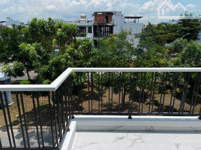 NHÀ 3 TẦNG, GÓI 5 MỸ GIA, ĐẦY ĐỦ NỘI THẤT. ĐƯỜNG 30M, GIÁ 7,1 TỶ. CN14.5 - 5