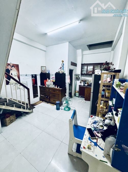 Nhà nhỏ , hạnh phúc to, bán căn nhà cho gđ TC nhỏ ngay P15 giá chỉ 3,57 tỷ - 5