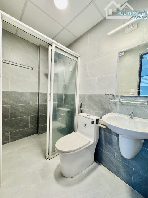 Bán nhà Lê Quang định bình Thạnh - 7x12m - 3 tầng - 7,8 tỷ - 5