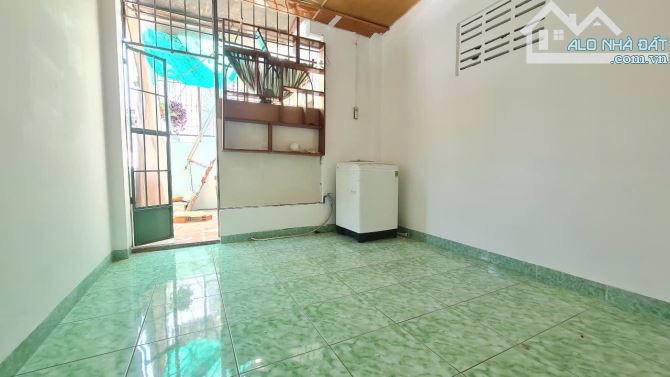 Bán nhà 3 tầng hẻm ô tô thông đường Hồng Bàng - Bạch Đằng - Phước Tiến. Giá 6 Tỷ - 5