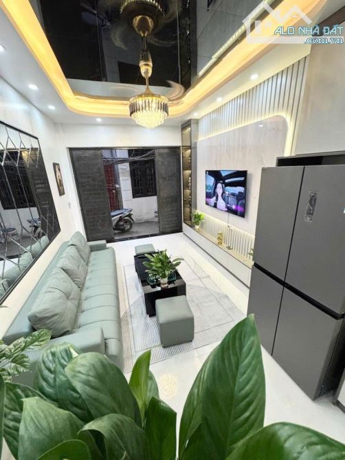 Ngõ chợ Khâm Thiên Đống Đa 4 tầng 3 ngủ full nội thất 5 tỷ 68 - 5