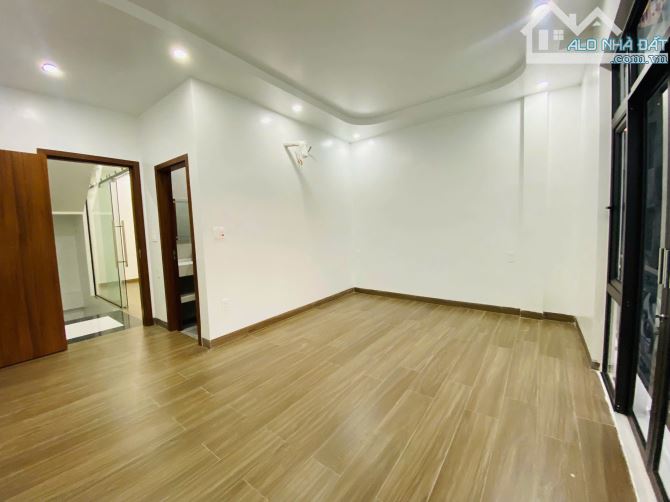 Nhà đẹp Văn Cao - 4 tỉ 750tr full nội thất chỉ sau nhà mặt đường. - 5