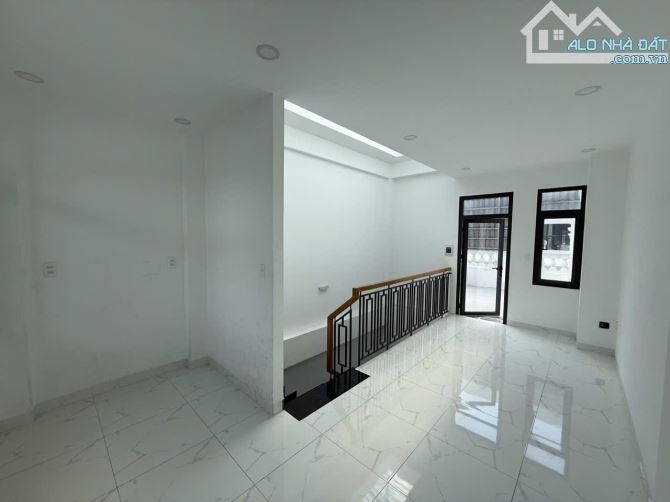 BÁN NHÀ HẺM XE HƠI THÔNG - NGUYỄN VĂN YẾN - TTH - TÂN PHÚ - 60M2 - 5TẦNG - 8tỷ8 TL - 5