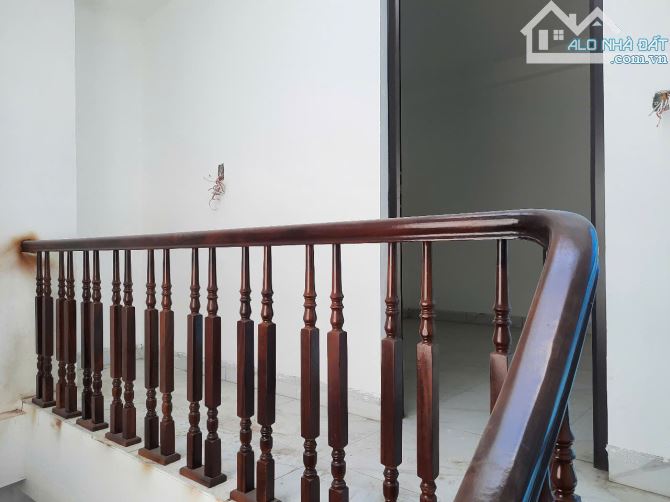 Bán gấp nhà gần đô thị Vinhomes Tây Mỗ, gần trục chính ngõ thông ô tô, 5 tầng, 4.7 tỷ - 5
