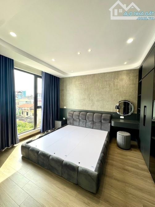GIA THỤY – NHÀ ĐẸP NHƯ KHÁCH SẠN – THANG MÁY – 3 MASTER – 8,45 TỶ - 5