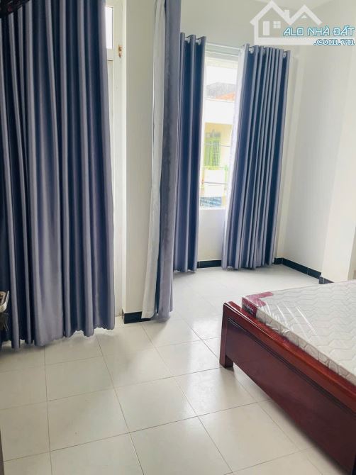 NHÀ 3 TẦNG KIỆT NHỰA ÔTÔ ĐỖ CỬA-TT THANH KHÊ-Đường CÙ CHÍNH LAN-86M2-HƠN 4 TỶ - 5