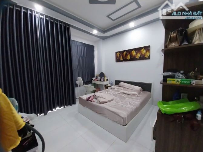 BÁN 🏡ĐẸP- HẺM XE TẢI - 3TẦNG XÂY KIÊN CỐ - THIẾT KÊ HIỆN ĐẠI - - 5