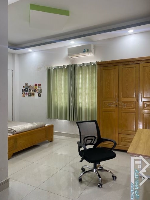 NHÀ 3 LẦU ĐẸP - XE HƠI NGỦ TRONG NHÀ - ĐÀO TÔNG NGUYÊN, THỊ TRẤN NHÀ BÈ - 5