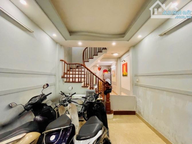 BÁN NHÀ ĐỘI CẤN - 7.9 TỶ - NGÕ THÔNG,  Ô TÔ ĐỖ CỔNG - 5