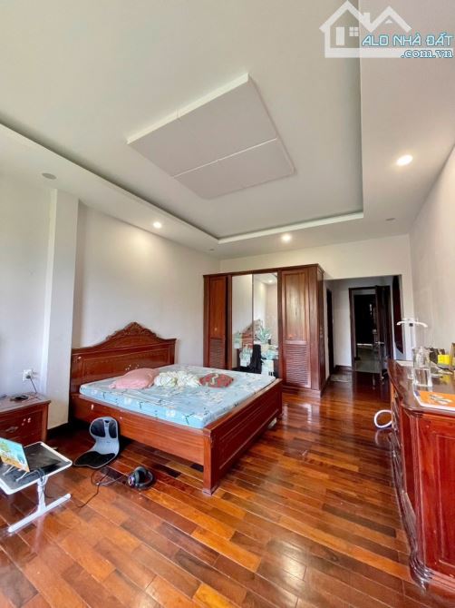 Bán Nhà Âu Cơ- Tân Phú- DT 4.2x20m- 4 tầng hoàn công đủ HXH 8m thông - 5
