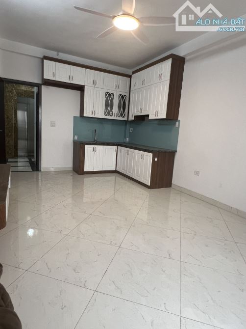 🏡 NHÀ 6 TẦNG SIÊU ĐẸP NGÔ GIA TỰ - 🚘 QUAY ĐẦU - GIÁ CHỈ 11 TỶ - 5