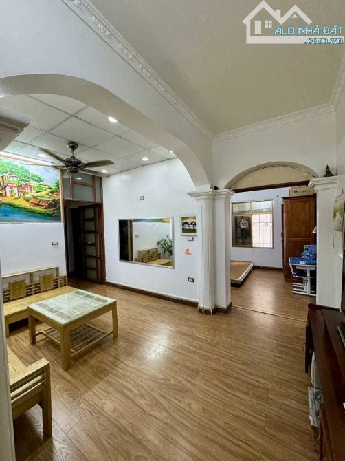 Bán CHTT Đường Sắt Hà Thái, Phạm Văn Đồng, Cổ Nhuế, Bắc Từ Liêm. 147m2. Giá : 4,5 Tỷ - 5