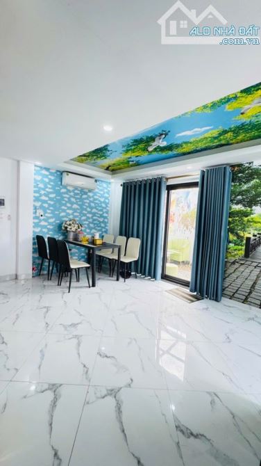 BÁN NHÀ NGAY BẾN XE YÊN NGHĨA_LÔ GÓC 40M2_OTO ĐỖ CỬA,NHÀ ĐẸP NGỠ NGÀNG CHỈ 5,5 TỈ - 5