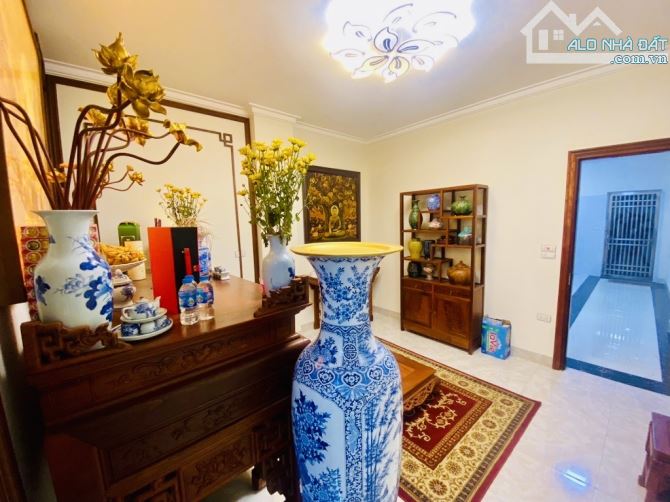 Bán Nhanh Nhà 6 Tầng Hồng Tiến - Dt Rộng - Tặng Chủ Full NT Gỗ Hiếm Gần 2 Tỷ - 5