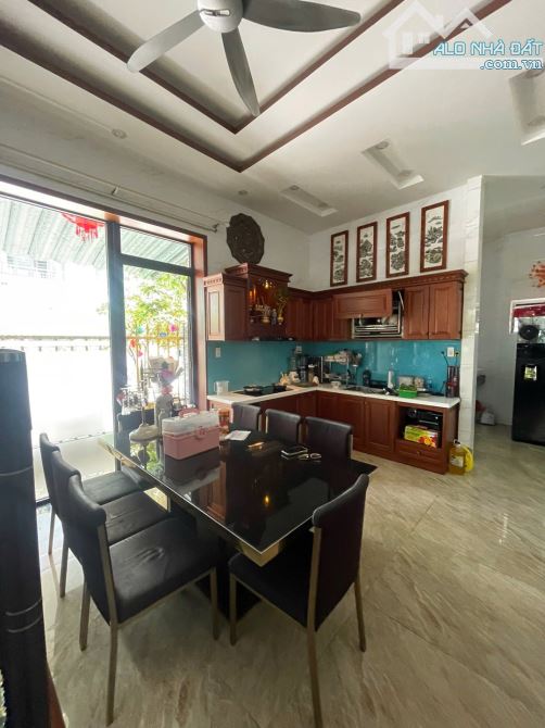 BÁN BIỆT THỰ LÔ GÓC 3 TẦNG – 2 MẶT TIỀN ĐƯỜNG – KINH DOANH CỰC TỐT – CÁCH BIỂN CHỈ 500M - 5