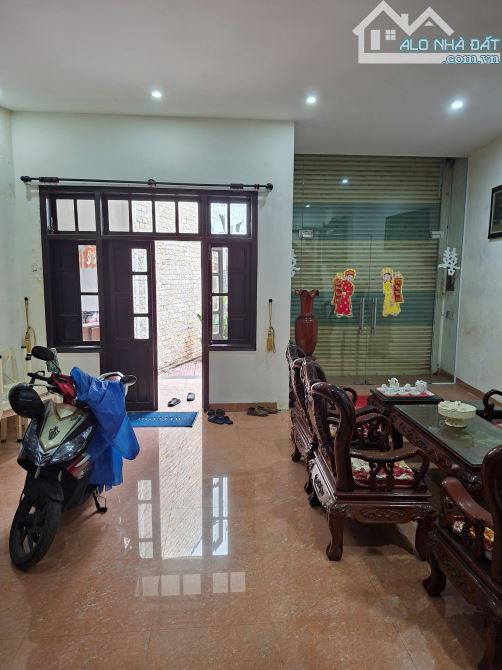🎑🎑CHO THUÊ NHÀ 3 TẦNG KIỆT XE TẢI: NÚI THÀNH - HÒA CƯỜNG - HẢI CHÂU - CÓ SÂN Ô TÔ - 6