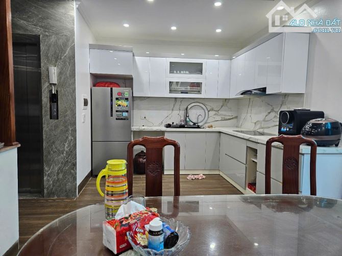 Bán nhà LK Văn La 50m x 7 Tầng Thang Máy, Phân Lô, Vỉa Hè, Ô Tô vào nhà, 16.5 Tỷ - 6