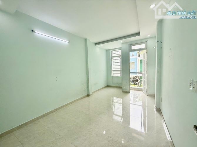 NHÀ 3 TẦNG HẺM XE HƠI - SỔ NỞ HẬU TÀI LỘC Nguyễn Bỉnh Khiêm phườbg 1 Gò Vấp giá 6ti 45 Nhà - 6