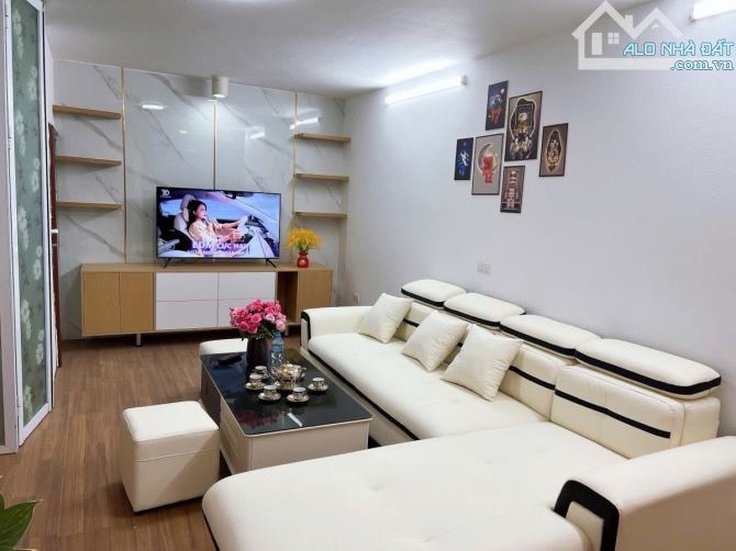 NHÀ ĐẸP  - 10M RA PHỐ - TẶNG FULL NỘI THẤT - Ở SƯỚNG - 6