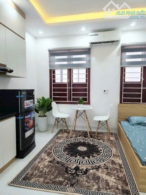 Tòa CHDV Xã Đàn 18 phòng, DT 1.2 tỷ/năm, cách ô tô 15m, nhà mới, 2 mặt thoáng, gần phố,70m - 6