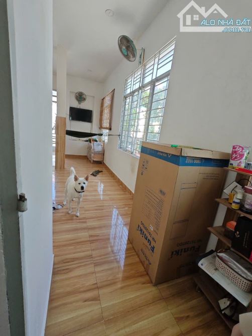 Bán nhà căn góc lê hồng phong ngang 5,7m - 6