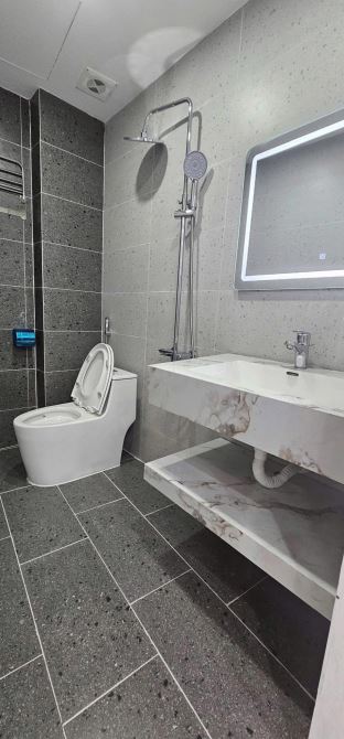 CỰC PHẨM XUÂN LA- TÂY HỒ- THANG MÁY- F.NỘI THẤT XỊN- NHÀ MỚI - 36M x 6Tầng -GIÁ NHỈNH 8 Tỷ - 6
