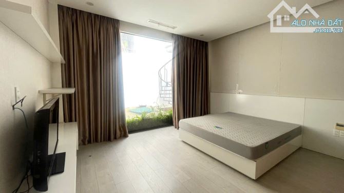 Nhân - Nhà mặt đường Lê Hồng Phong bán 11tỷ - 6