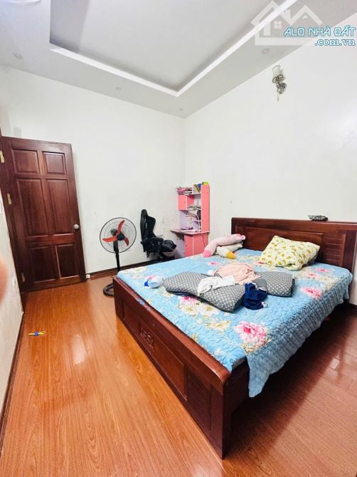 Bán nhà Cầu Giấy, dân xây, ngõ thông, gần trường chợ, trung tâm tiện ích - 6