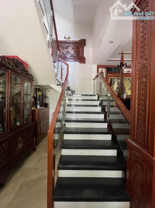 BÁN BIỆT THỰ LÔ GÓC 3 TẦNG – 2 MẶT TIỀN ĐƯỜNG – KINH DOANH CỰC TỐT – CÁCH BIỂN CHỈ 500M - 6