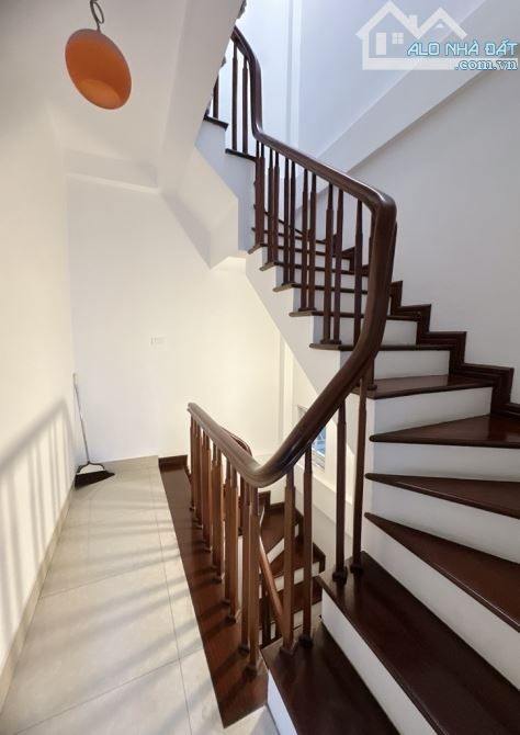 Bán nhà đẹp phố Lương Yên 53m2, mặt tiền 7m, cách phố 20m, ngõ thông, giá nhỉnh 12 tỷ - 7
