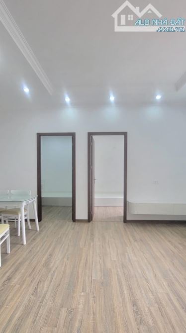 CHÍNH CHỦ GỬI BÁN CĂN HỘ NO PHỐ TRẦN QUÝ KIÊN DT 51M2, Giá 4,2 tỷ - 7