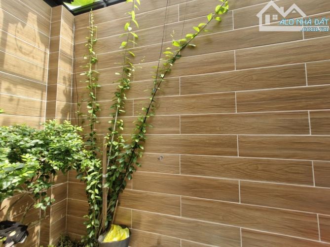 Nhà đẹp( 57m2) 4m x 14m phường Tân Phú Nhỉnh 5tỷ - 7