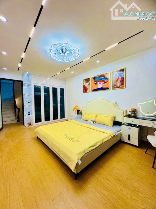BÁN NHÀ QUAN THỔ, DT 31M x 4 TẦNG, MT 3.5M, NHỈNH 7 TỶ, NGÕ THÔNG - 7