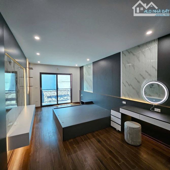 SÀI ĐỒNG – THANG MÁY – NGÕ THÔNG – GẦN HỒ – CHỈ 7,9 TỶ - 7
