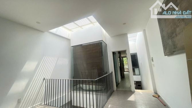 Nhân - Nhà mặt đường Lê Hồng Phong bán 11tỷ - 7