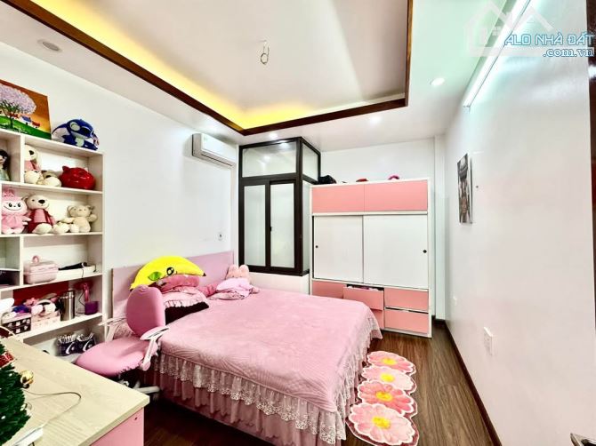 Nhà đẹp Minh Khai, ngõ thông nông 3m, ra Phố 60m, kdoanh, full đồ, 45m2. Giá 11 tỷ - 7