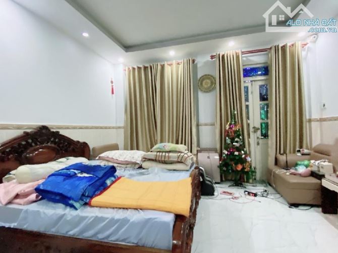 Mặt tiền đường số 9 P.9 GV - 4 tầng 90m2 - Hoàn công đủ - Nhỉnh 11 tỷ - 7