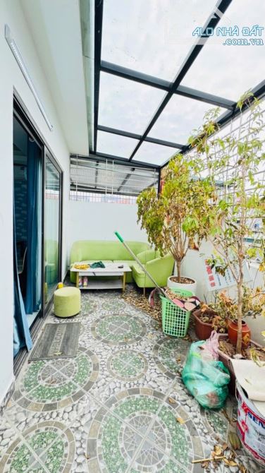BÁN NHÀ NGAY BẾN XE YÊN NGHĨA_LÔ GÓC 40M2_OTO ĐỖ CỬA,NHÀ ĐẸP NGỠ NGÀNG CHỈ 5,5 TỈ - 7