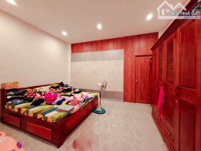 🔥🔥GẤP BÁN - BÁN GẤP🔥🔥  🏡 NHÀ ĐẸP FULL NỘI THẤT 100% GỖ CĂM XE - VỊ TRÍ TIỀM NĂNG - 7