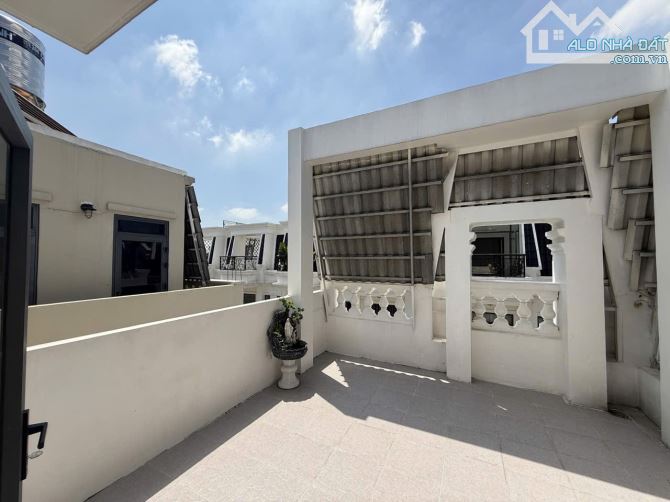 BÁN NHÀ HẺM XE HƠI THÔNG - NGUYỄN VĂN YẾN - TTH - TÂN PHÚ - 60M2 - 5TẦNG - 8tỷ8 TL - 8
