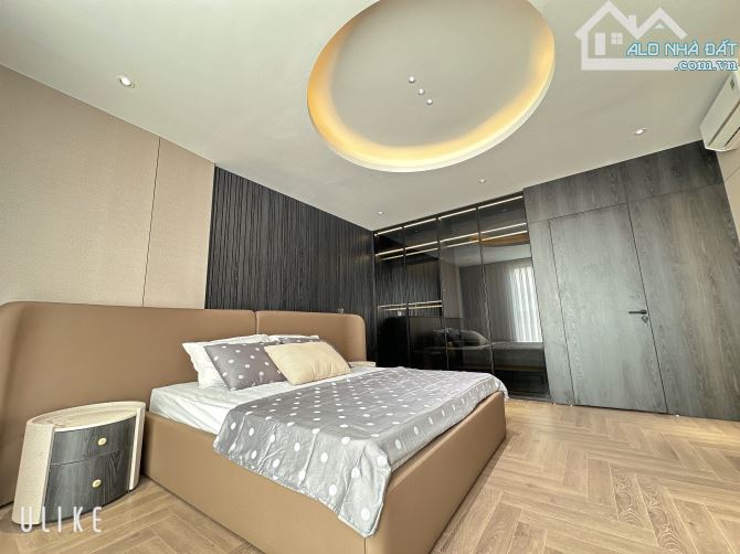 Chính chủ e bán nhà 7 tầng, thang máy ngõ 193 Bồ Đề - 8